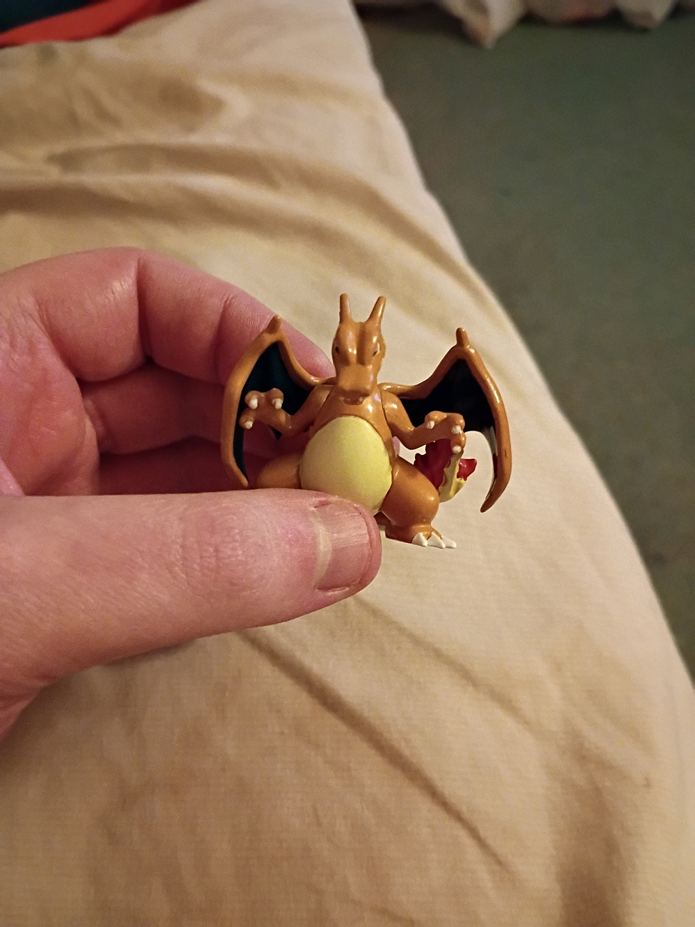 Pokemon Tomy Charizard Figure